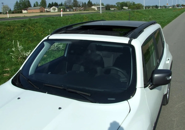 Jeep Renegade cena 72900 przebieg: 44500, rok produkcji 2019 z Lublin małe 106
